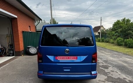 Volkswagen Multivan T6 рестайлинг, 2022 год, 13 000 000 рублей, 3 фотография