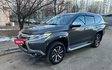 Mitsubishi Pajero Sport III рестайлинг, 2019 год, 3 300 000 рублей, 3 фотография