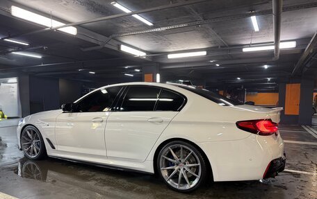 BMW 5 серия, 2019 год, 7 000 000 рублей, 21 фотография