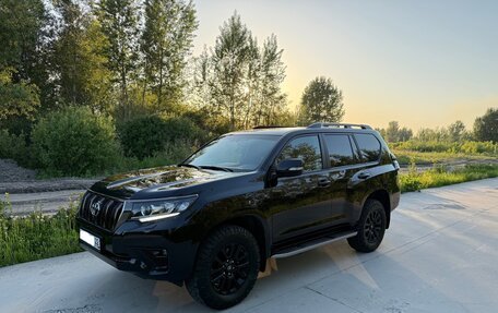 Toyota Land Cruiser Prado 150 рестайлинг 2, 2020 год, 7 500 000 рублей, 3 фотография