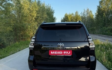 Toyota Land Cruiser Prado 150 рестайлинг 2, 2020 год, 7 500 000 рублей, 4 фотография