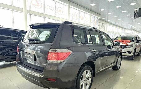 Toyota Highlander III, 2012 год, 2 485 000 рублей, 11 фотография