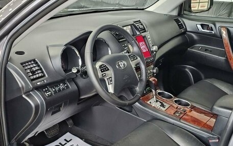 Toyota Highlander III, 2012 год, 2 485 000 рублей, 13 фотография