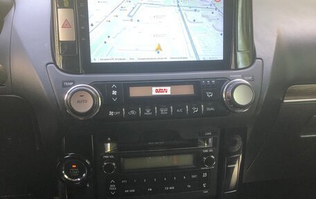 Toyota Land Cruiser Prado 150 рестайлинг 2, 2010 год, 2 700 000 рублей, 18 фотография