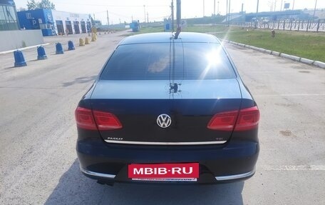 Volkswagen Passat B7, 2011 год, 950 000 рублей, 3 фотография