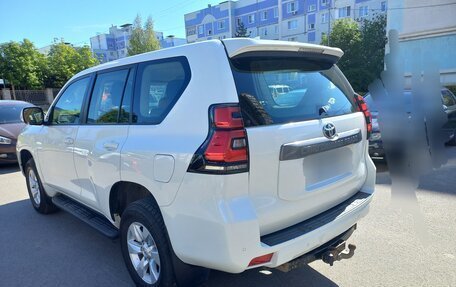 Toyota Land Cruiser Prado 150 рестайлинг 2, 2019 год, 4 700 000 рублей, 4 фотография