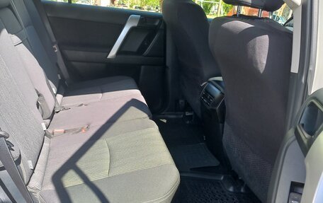 Toyota Land Cruiser Prado 150 рестайлинг 2, 2019 год, 4 700 000 рублей, 8 фотография