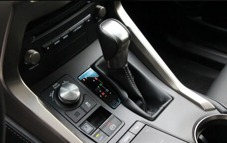 Lexus NX I, 2017 год, 3 200 000 рублей, 8 фотография