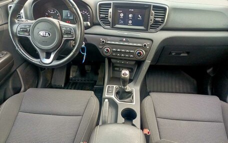 KIA Sportage IV рестайлинг, 2018 год, 1 640 000 рублей, 11 фотография