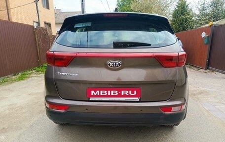 KIA Sportage IV рестайлинг, 2018 год, 1 640 000 рублей, 4 фотография