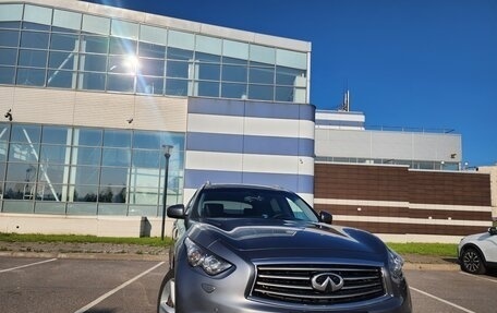 Infiniti FX II, 2012 год, 2 300 000 рублей, 13 фотография