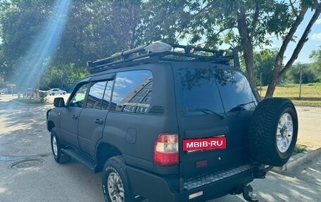 Toyota Land Cruiser 100 рестайлинг 2, 2007 год, 2 000 000 рублей, 5 фотография