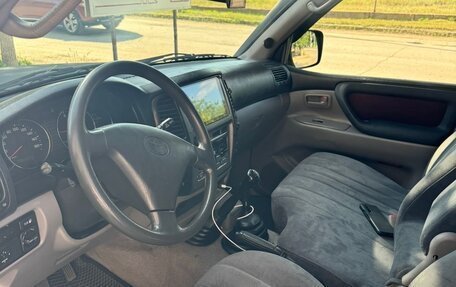 Toyota Land Cruiser 100 рестайлинг 2, 2007 год, 2 000 000 рублей, 6 фотография
