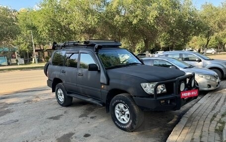 Toyota Land Cruiser 100 рестайлинг 2, 2007 год, 2 000 000 рублей, 7 фотография