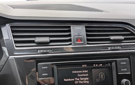 Volkswagen Tiguan II, 2017 год, 1 800 000 рублей, 4 фотография