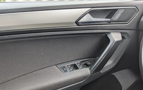 Volkswagen Tiguan II, 2017 год, 1 800 000 рублей, 19 фотография