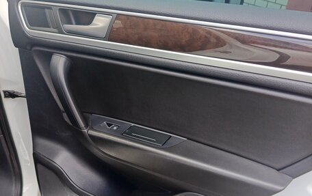 Volkswagen Touareg III, 2014 год, 2 300 000 рублей, 14 фотография