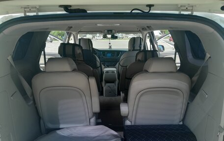 KIA Carnival III, 2019 год, 3 100 000 рублей, 8 фотография