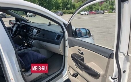 KIA Carnival III, 2019 год, 3 100 000 рублей, 12 фотография