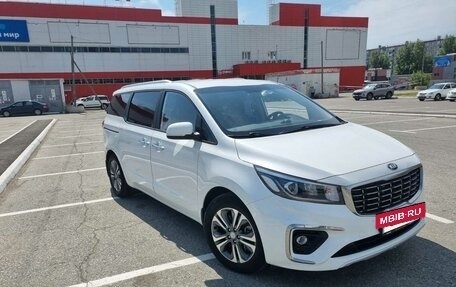 KIA Carnival III, 2019 год, 3 100 000 рублей, 7 фотография