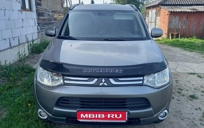 Mitsubishi Outlander III рестайлинг 3, 2012 год, 1 400 000 рублей, 1 фотография