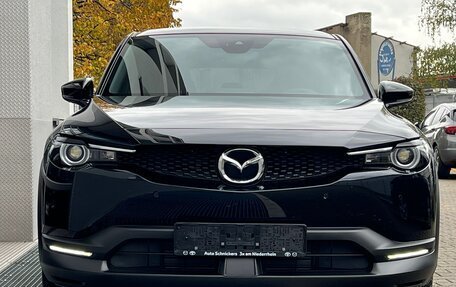 Mazda MX-30, 2020 год, 2 350 000 рублей, 2 фотография