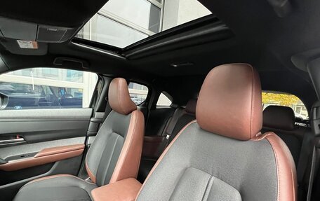 Mazda MX-30, 2020 год, 2 350 000 рублей, 13 фотография