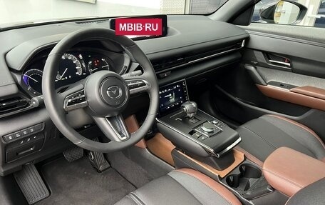 Mazda MX-30, 2020 год, 2 350 000 рублей, 12 фотография