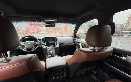 Toyota Land Cruiser 200, 2019 год, 9 100 000 рублей, 10 фотография