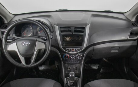 Hyundai Solaris II рестайлинг, 2011 год, 574 000 рублей, 13 фотография