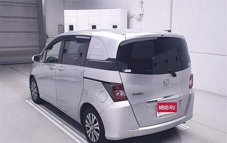 Honda Freed I, 2012 год, 720 000 рублей, 2 фотография