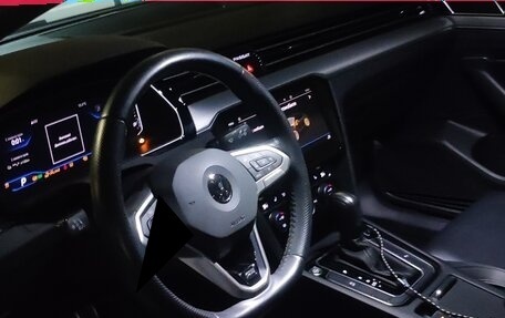 Volkswagen Passat B8 рестайлинг, 2019 год, 3 300 000 рублей, 5 фотография
