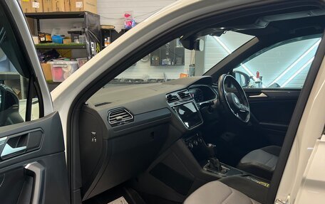 Volkswagen Tiguan II, 2019 год, 2 350 000 рублей, 6 фотография