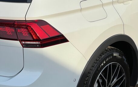 Volkswagen Tiguan II, 2019 год, 2 350 000 рублей, 15 фотография