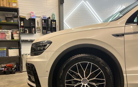 Volkswagen Tiguan II, 2019 год, 2 350 000 рублей, 10 фотография
