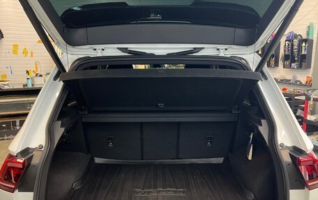 Volkswagen Tiguan II, 2019 год, 2 350 000 рублей, 18 фотография