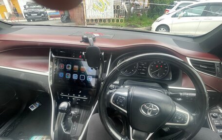 Toyota Harrier, 2019 год, 2 700 000 рублей, 4 фотография