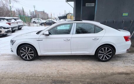 Skoda Superb III рестайлинг, 2024 год, 3 190 000 рублей, 10 фотография