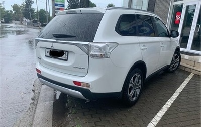 Mitsubishi Outlander III рестайлинг 3, 2014 год, 1 550 000 рублей, 1 фотография
