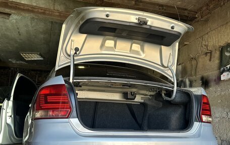 Volkswagen Polo VI (EU Market), 2011 год, 730 000 рублей, 5 фотография
