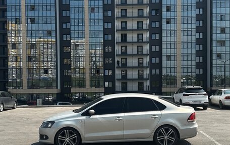 Volkswagen Polo VI (EU Market), 2011 год, 730 000 рублей, 3 фотография