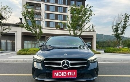 Mercedes-Benz B-Класс, 2020 год, 1 850 000 рублей, 2 фотография