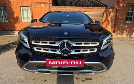Mercedes-Benz GLA, 2018 год, 2 700 000 рублей, 2 фотография