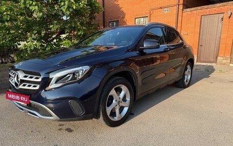 Mercedes-Benz GLA, 2018 год, 2 700 000 рублей, 3 фотография