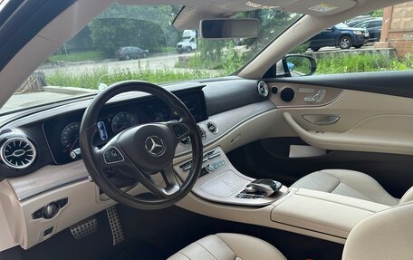 Mercedes-Benz E-Класс, 2018 год, 4 250 000 рублей, 5 фотография