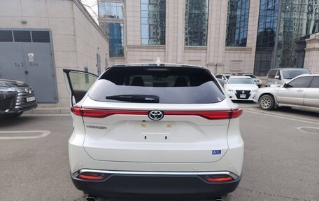 Toyota Harrier, 2020 год, 3 250 000 рублей, 2 фотография