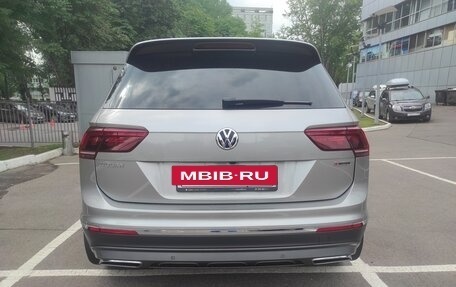Volkswagen Tiguan II, 2018 год, 3 170 000 рублей, 3 фотография