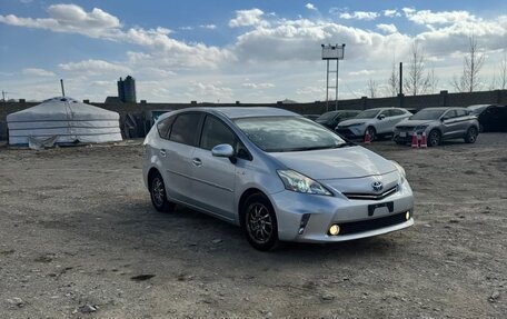 Toyota Prius Alpha I (ZVW40/41), 2014 год, 1 430 000 рублей, 2 фотография