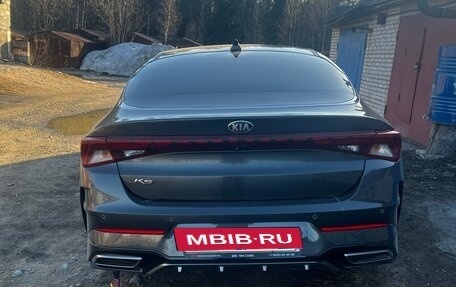 KIA K5, 2021 год, 2 400 000 рублей, 9 фотография