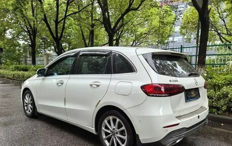 Mercedes-Benz B-Класс, 2021 год, 1 860 000 рублей, 4 фотография